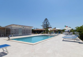 Monolocale in Villa con piscina, Santa Maria Del Focallo